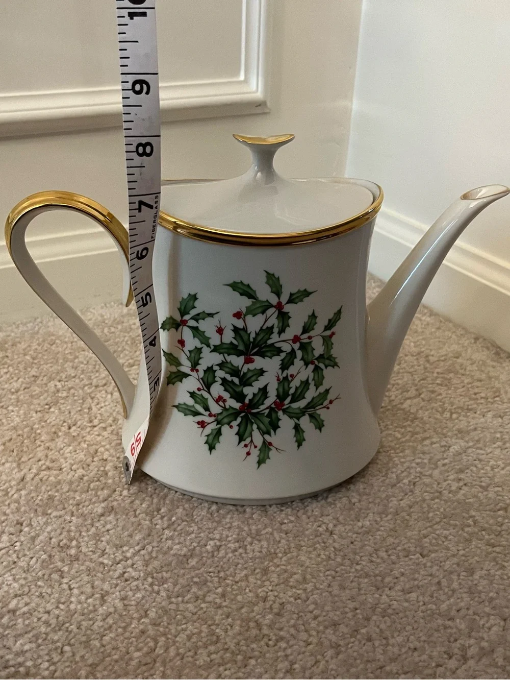 Lenox Holiday Coffee pot with lid